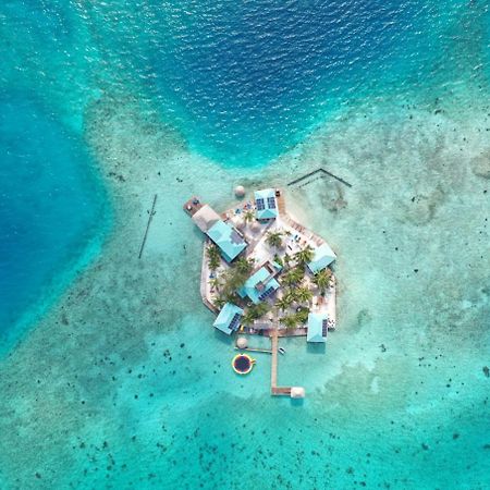 King Lewey'S Island Resort Placencia エクステリア 写真