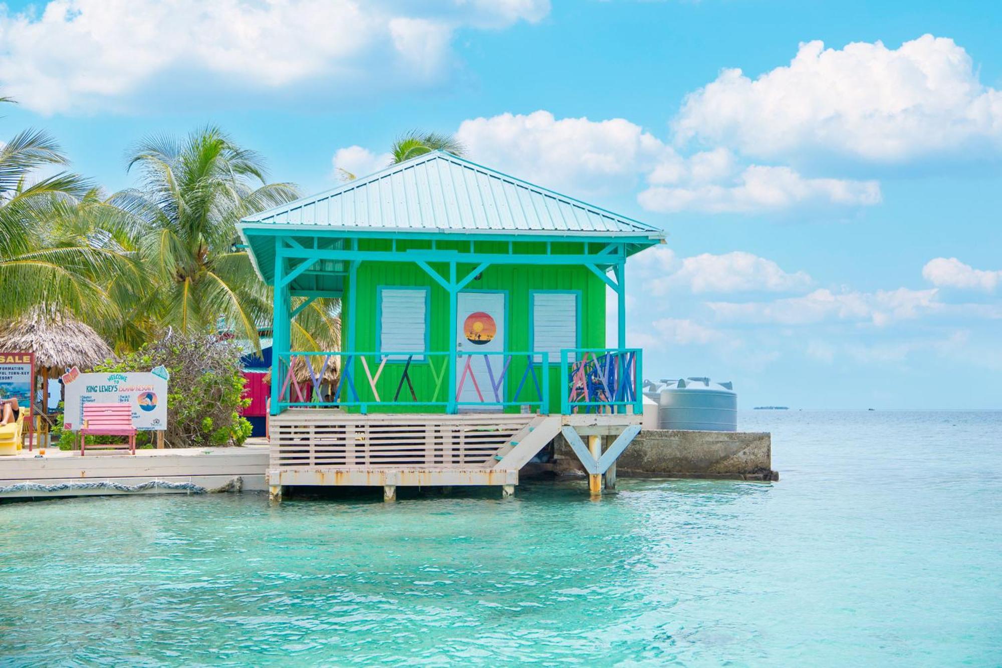 King Lewey'S Island Resort Placencia エクステリア 写真