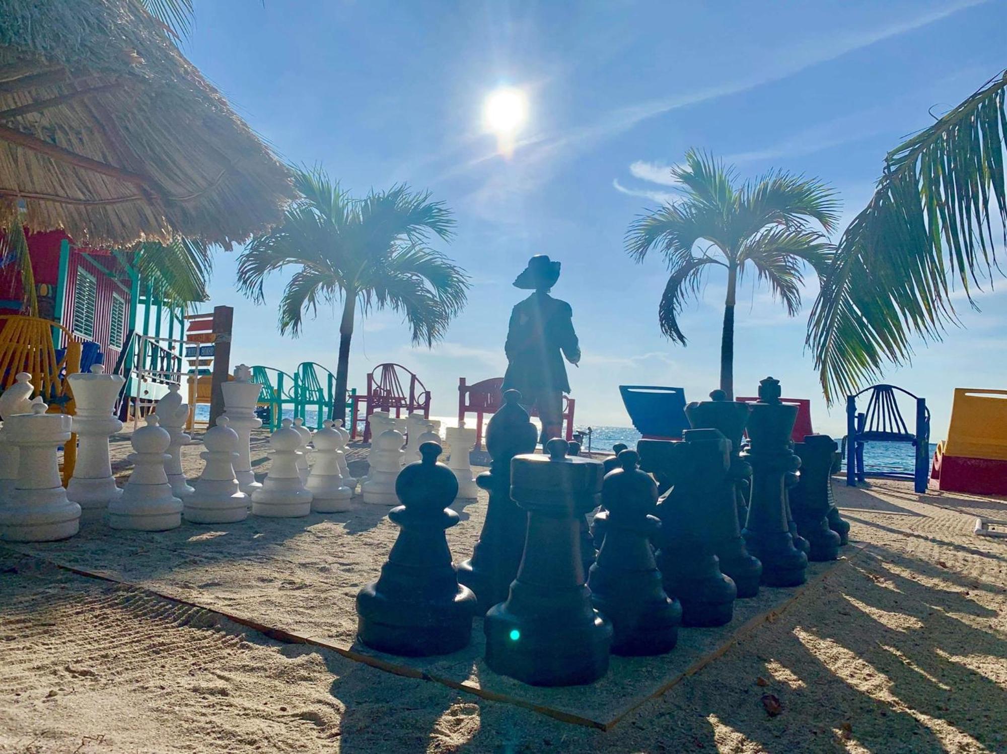 King Lewey'S Island Resort Placencia エクステリア 写真