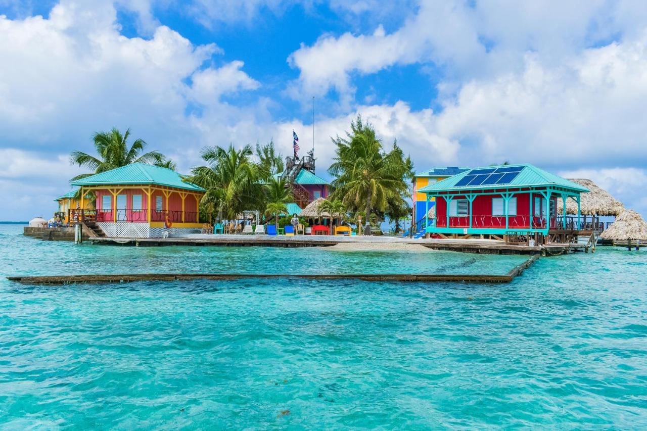 King Lewey'S Island Resort Placencia エクステリア 写真