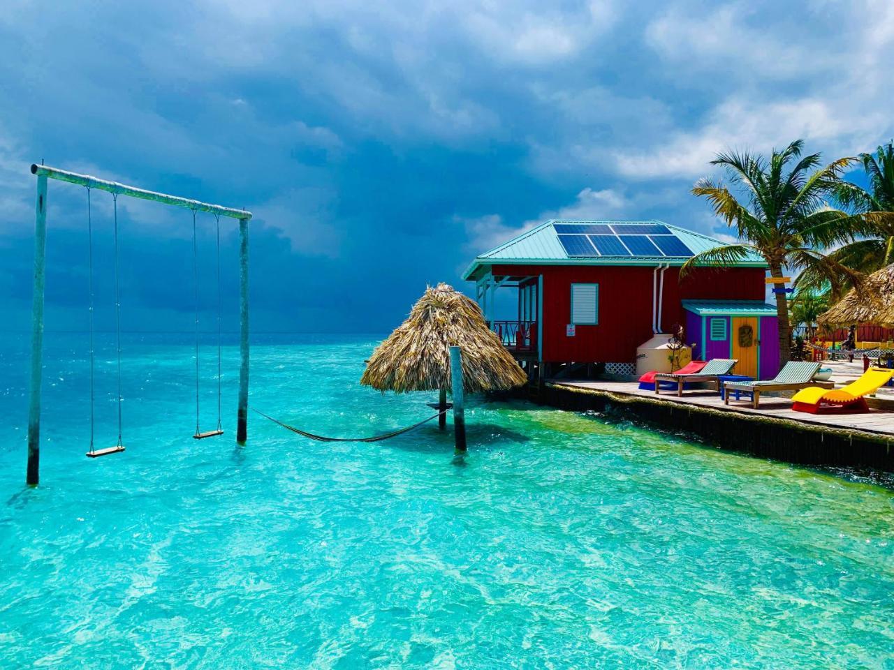 King Lewey'S Island Resort Placencia エクステリア 写真